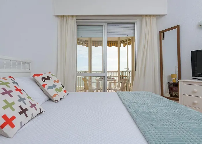 Great Location And Frontal Sea View Apartamento