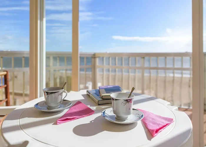 Great Location And Frontal Sea View Apartamento