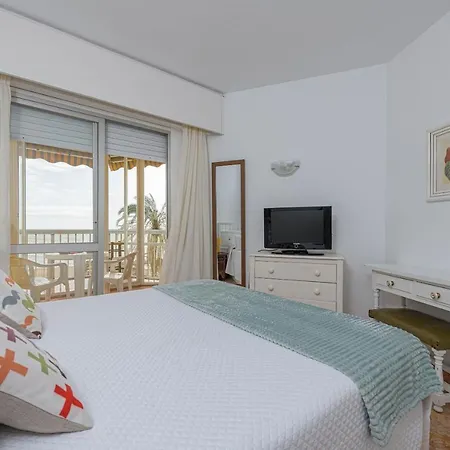 Great Location And Frontal Sea View Apartment *