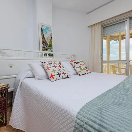 Apartment Great Location And Frontal Sea View