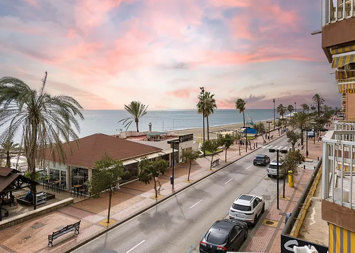 아파트 Great Location And Frontal Sea View 푸엔히롤라