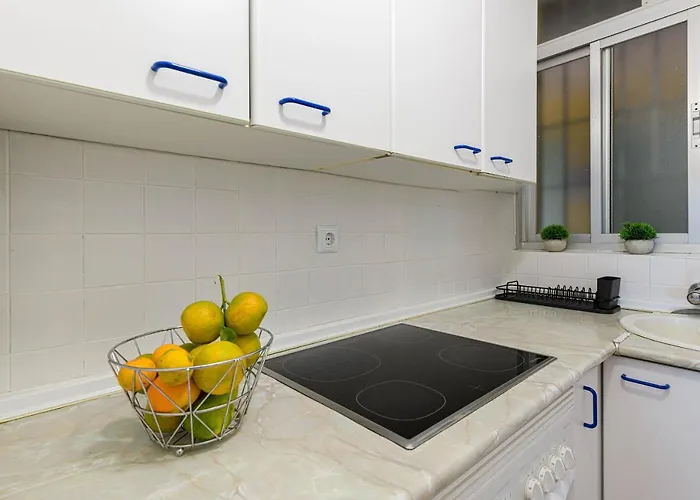 Great Location And Frontal Sea View Apartment