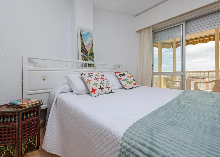 아파트 Great Location And Frontal Sea View