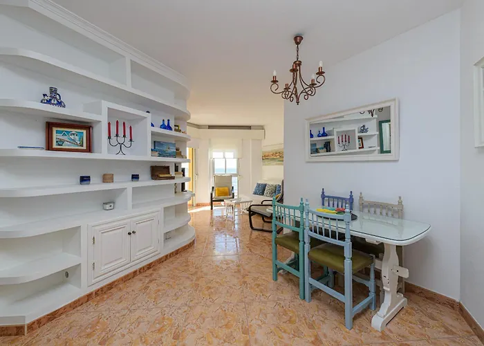 Great Location And Frontal Sea View * Fuengirola