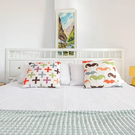 Great Location And Frontal Sea View شقة