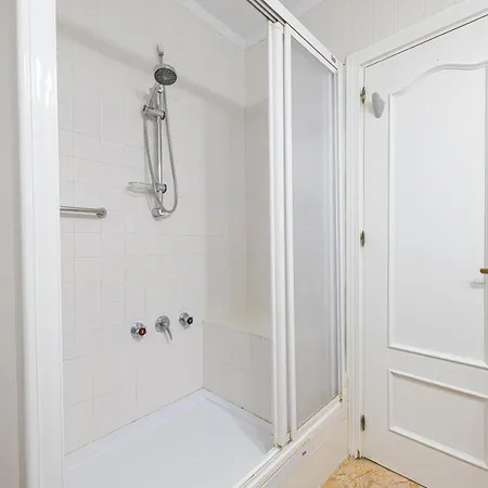 Great Location And Frontal Sea View Appartement
